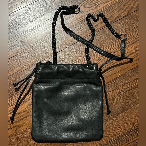 Linea Pelle Black Woven Leather Shoulder Bag - Picture 9 of 12